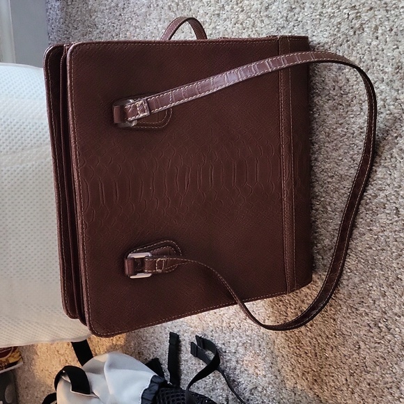 Purse - Picture 1 of 4